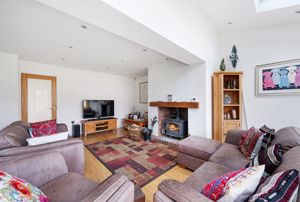 Lounge- click for photo gallery